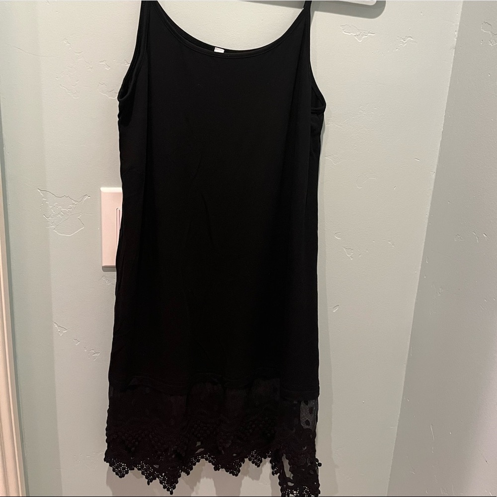 FASHIONOMICS Womens LACE Trim Black Solid Slip Extender with Adjustable Strap